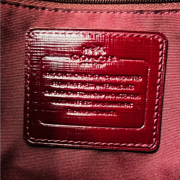 Coach Payton Oxblood Patent Leather Shoulder Bag w/Matching Zip Wallet Set - Picture 4 of 8